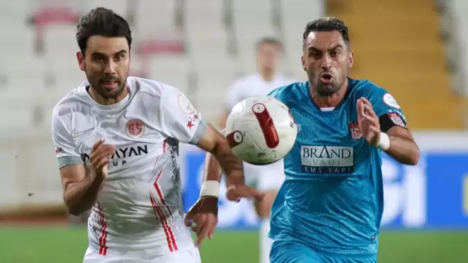 Antalyaspor’da ayrılık rüzgarı! Almanya’ya gidiyor…
