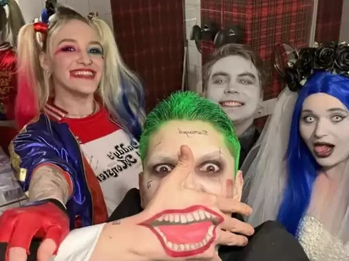 Ebrar Karakurt’tan kostümlü çılgın doğum günü partisi! Joker oldu…