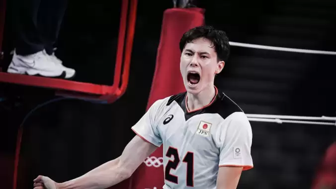 Galatasaray’ın rakibinde ayrılık: Takahashi, Japonya’ya transfer oluyor!