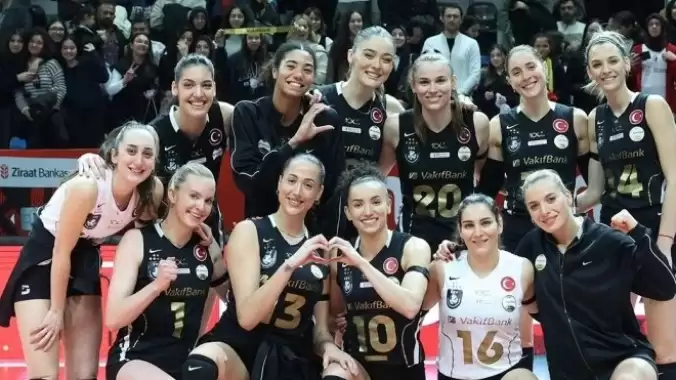 Voleybol Haberleri | VakıfBank deplasmanda set vermedi