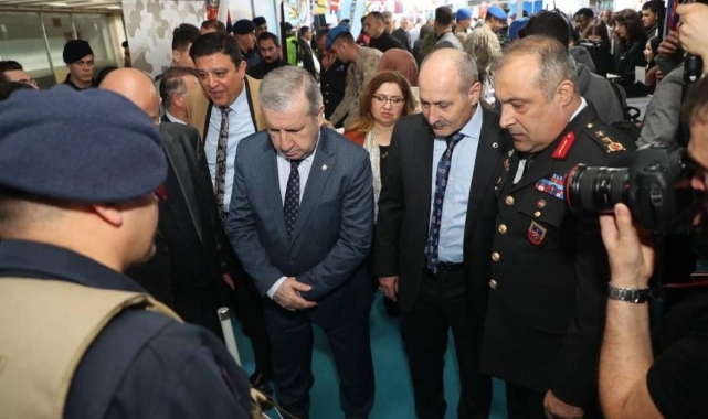 Jandarma Devlet Teşvikleri Fuarı’na büyük ilgi