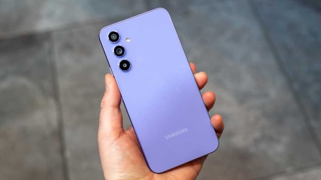 Samsung’un dev bataryalı, bütçe dostu telefonu işte böyle görünecek!