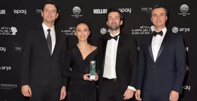 ‘Yılın Takımı’ ödülü Eczacıbaşı Dynavit’in oldu