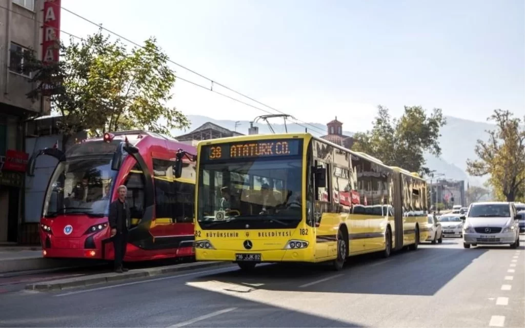 Bursa’da 23 Nisan’da Toplu Taşıma ve Hayvanat Bahçesi Ücretsiz
