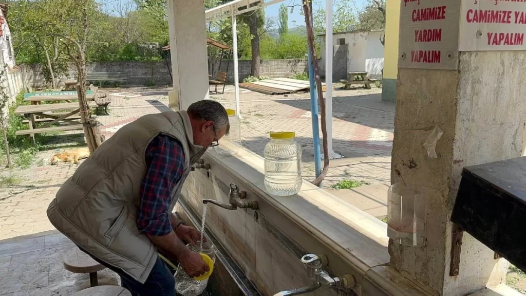 bursa’daki bu köyden ‘Şifalı su’ fışkırıyor
