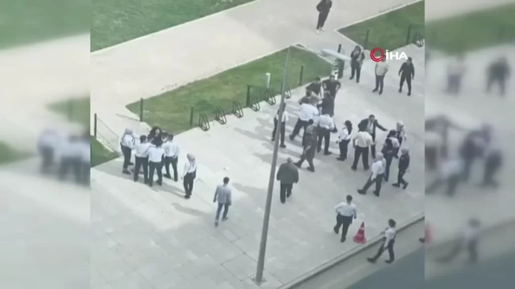 Hastane bahçesinde aileler arasında kavga çıktı