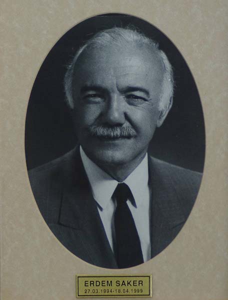 Erdem Saker
