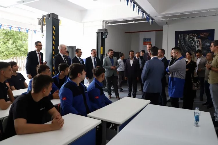 Veysel Karani MTAL’e Ford sınıfı açıldı