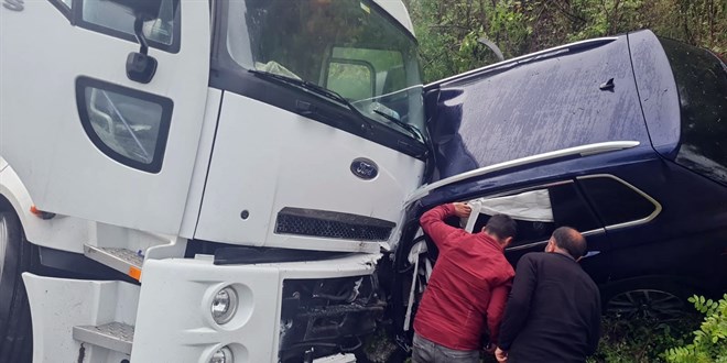 Bursa’daki trafik kazasında 2 kişi öldü
