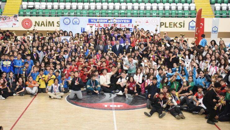 Yıldırım’da Okul Sporları İlçe Şenlikleri, genç sporcuları bir araya getirdi