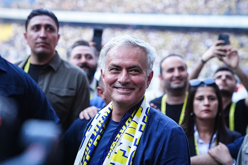 Jose Mourinho yeni sezon için mesaiye başladı
