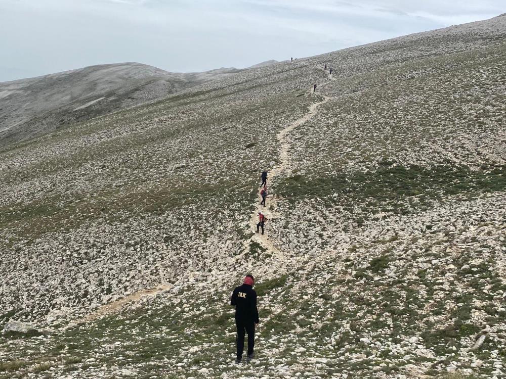 Komandolar 185. yılda Türk bayrağını zirvede dalgalandırdı