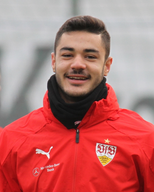 Ozan Kabak ameliyat oldu