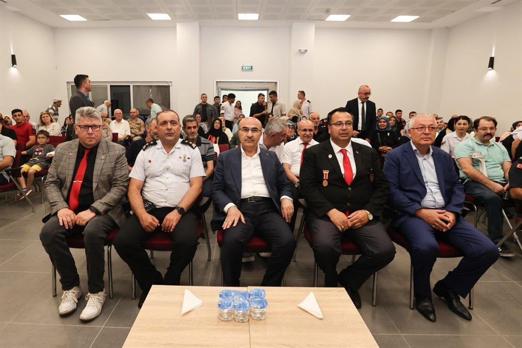 Vali Demirtaş mevlit programına katıldı