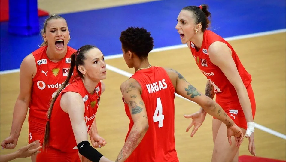 Sultanlar çeyrek finalde veda etti