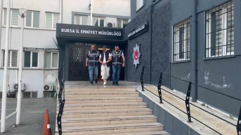 Bursa’da Silahlı Yağma Suçundan Aranan Zanlı Yakalandı