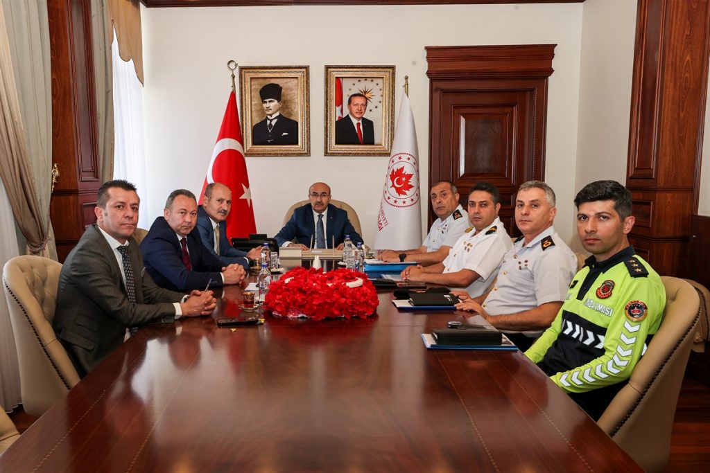 Kurban Bayramı tedbirleri konulu toplantı
