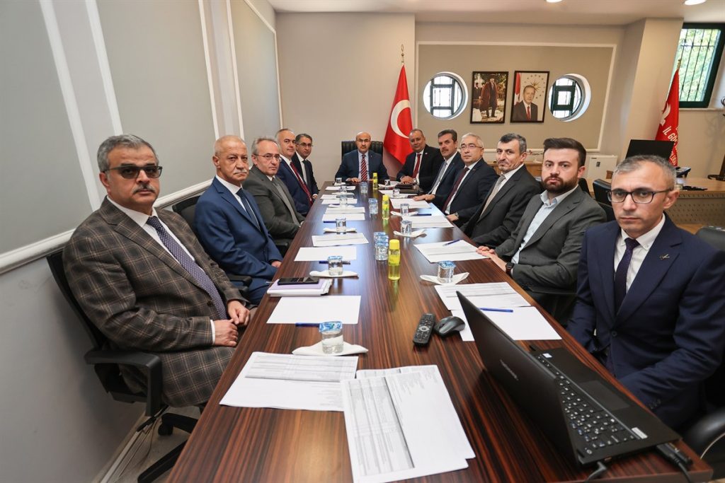 Vali Demirtaş İl Göç İdaresi Müdürlüğü Geri Gönderme Merkezi’ni denetledi