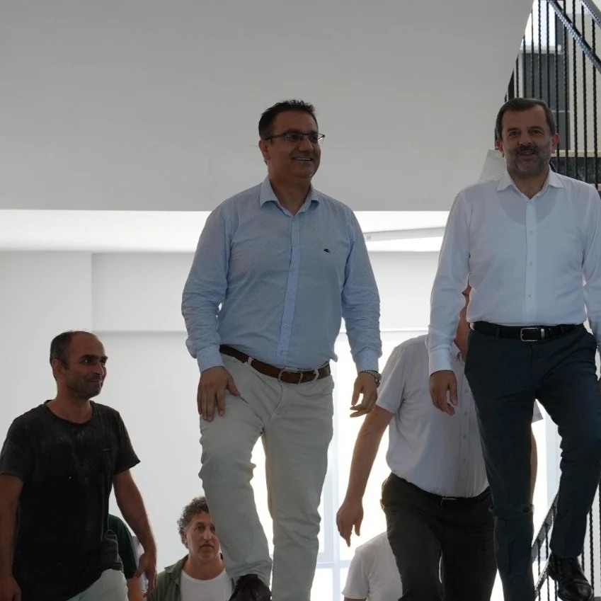 Gürsu’da yetkililer yeni okul binalarında incelemelerde bulundu