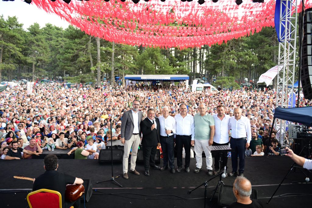 Ferhat Erol, Trabzonlular Derneği şenliği’ne katıldı