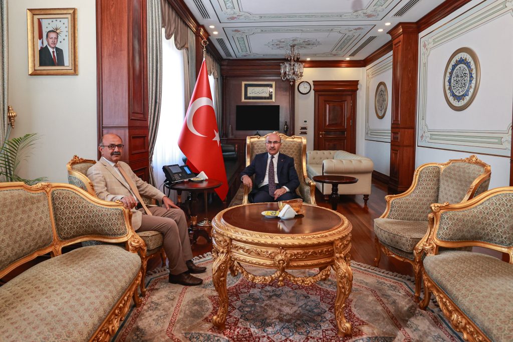 Vali Yardımcıları, Mahmut Demirtaş’ı ziyaret etti