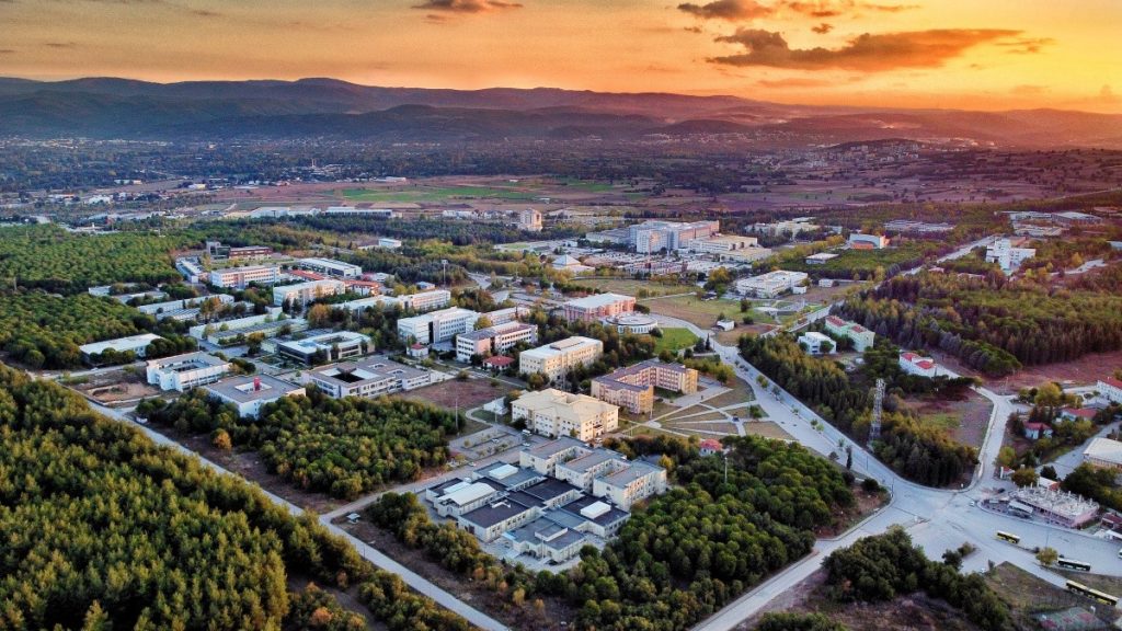Uludağ Üniversitesi’nden 50. Yıl Logo Tasarım Yarışması