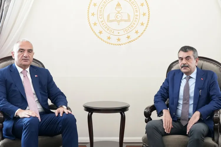 Bakan Tekin, Bakan Ersoy’u ağırladı