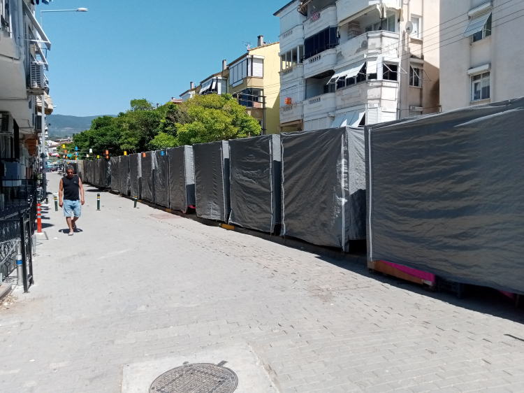 Dereboyu pazarı Gemliklileri bekliyor