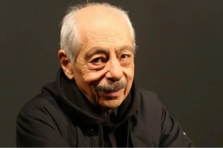 Usta oyuncu Genco Erkal’dan acı haber