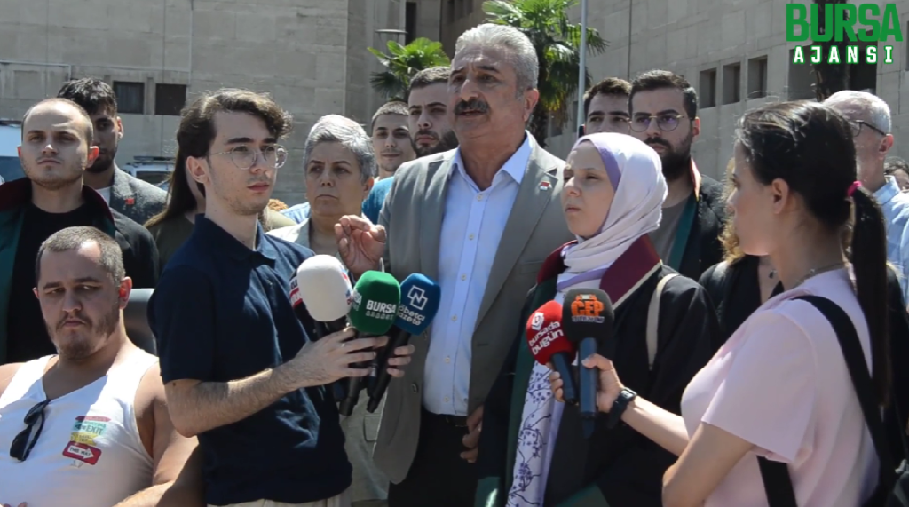 CHP’den Instagram’ın yasaklanmasına yönelik basın açıklaması ve suç duyurusu