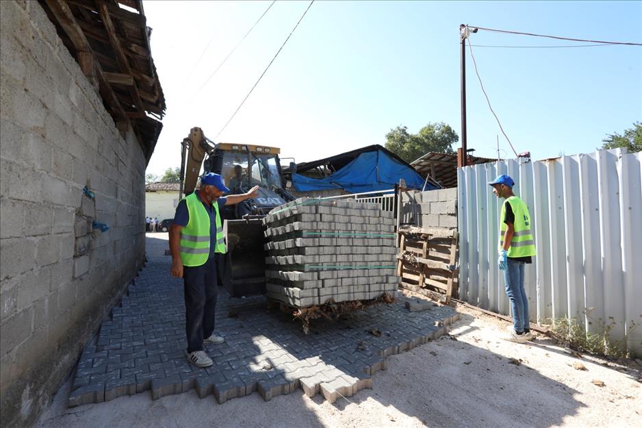 Hamamlı Mahallesi’nde sokaklar parke taşla kaplanıyor