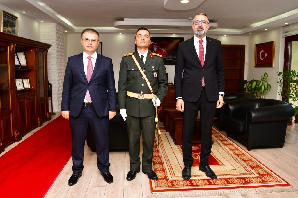 Başkan Erol, kaymakamlığın düzenlediği  törene katıldı