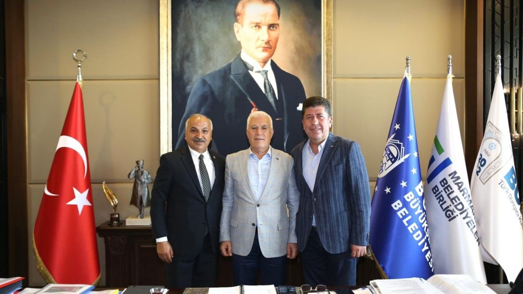 Milletvekilleri, Başkan Bozbeyi makamında ziyaret etti