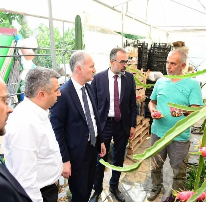Başkan Erol’dan ilk ejder meyve üreticisine ziyaret