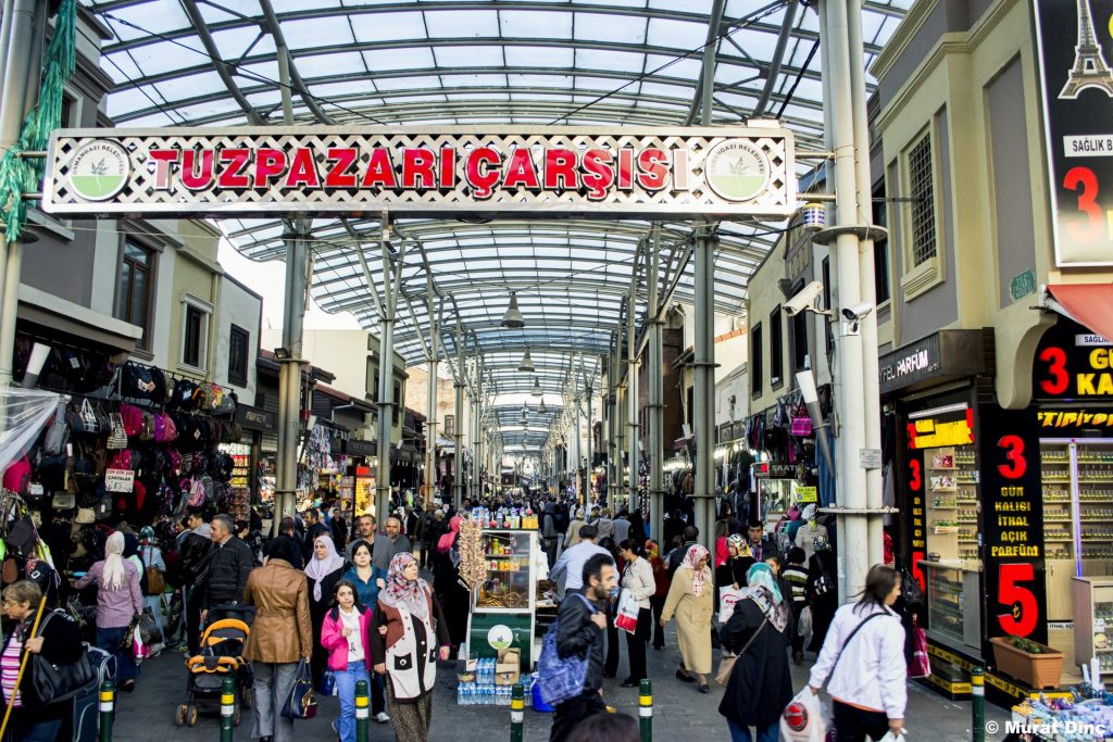 Tuz Pazarı’nda yaz meyveleri fiyatları dudak uçuklattı
