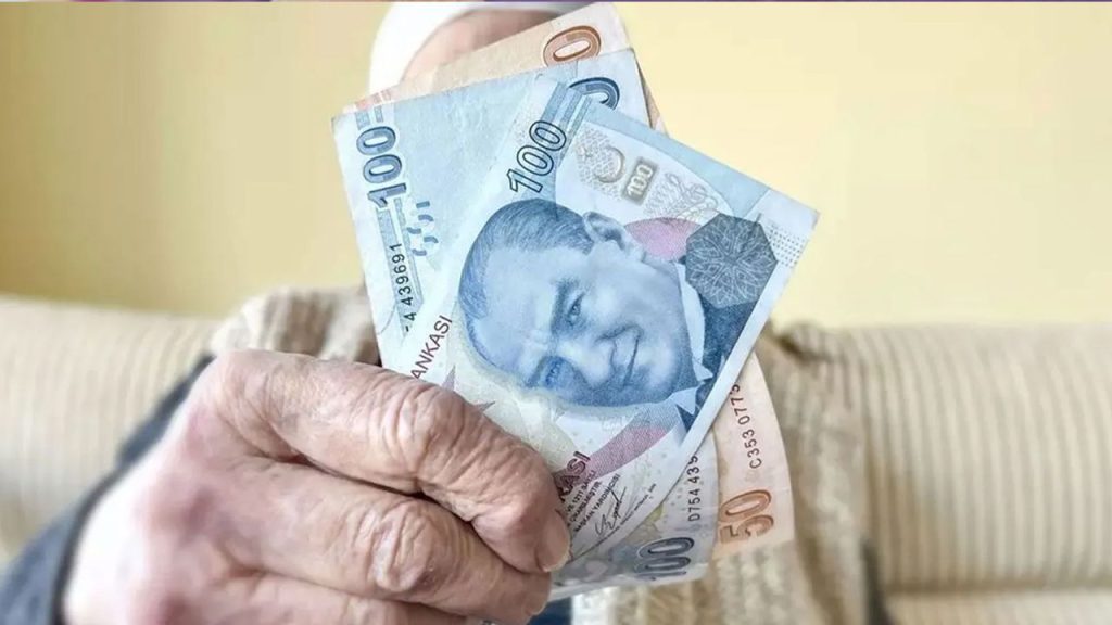 En düşük emekli maaşının ödeneceği tarih belli oldu