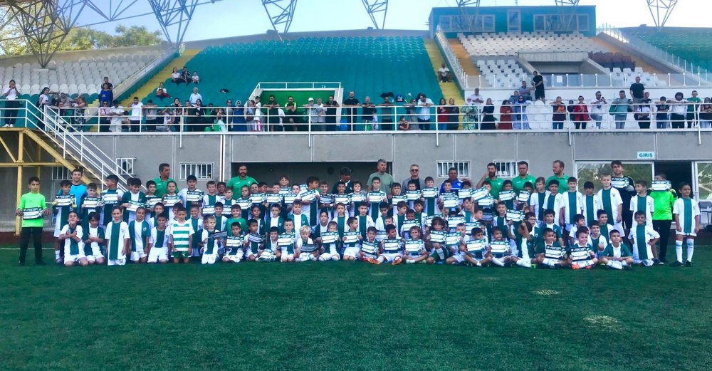 Bursaspor Futbol Okulu’nun yaz dönemi sona erdi
