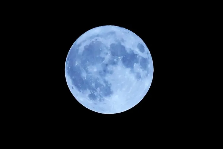 Süper Mavi Ay Yenişehir’den büyüledi