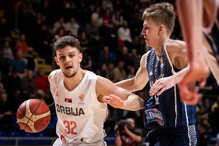 TOFAŞ, Uros Trifunovic ile anlaştı