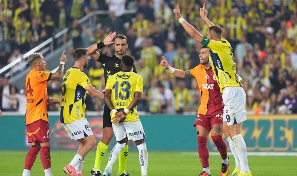 Eski hakemler Fenerbahçe – Galatasaray maçını değerlendirdi: Penaltı kararı doğru mu?