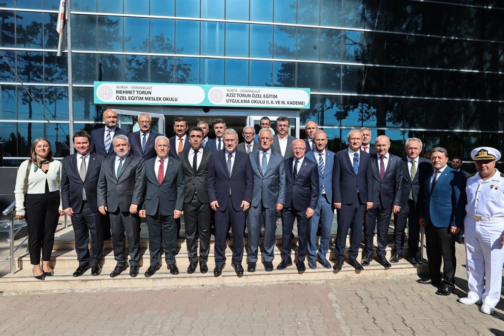 İlk ders zili çaldı