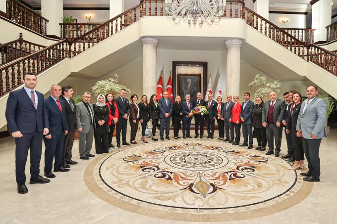 Vali Ayyıldız, muhtarlarla bir araya geldi