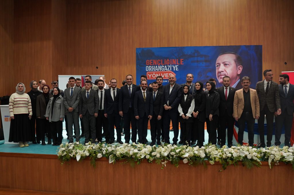 Başkan Aydın, Orhangazi AK Parti Gençlik Kolları Kongresi’nde