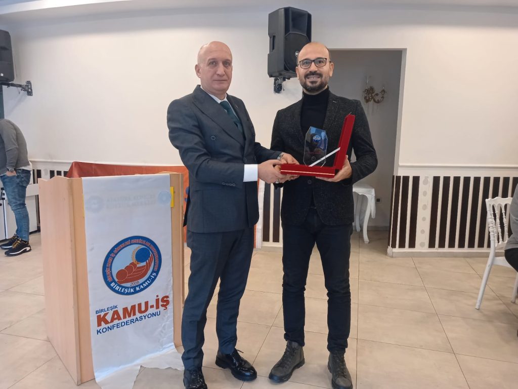 Büro-İş Sendikası: “Ümitsiz değiliz, mücadeleye devam edeceğiz”