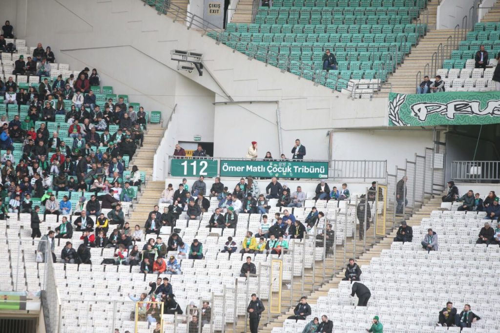 Bursaspor Stadyumu’nda yeni tribün!