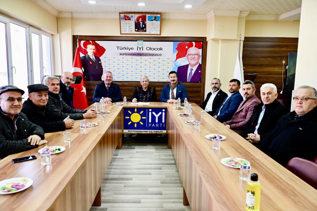İYİ Parti’li başkanlardan Mustafakemalpaşa’ya ziyaret