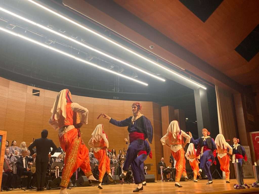 Anadolu İncisi ve Renk Otizm Dernekleri, müzikle toplumu birleştirdi