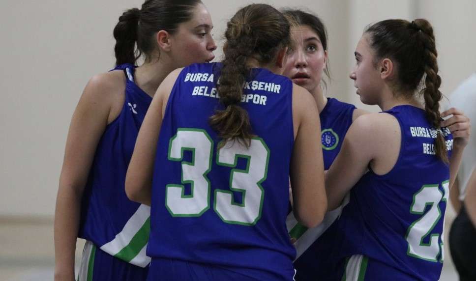Bursa Büyükşehir Belediyespor U14 Basketbol Takımı, Play-Off Yarıfinalinde Mustafakemalpaşa’ya Mağlup Oldu