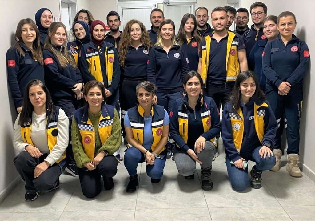 Sağlık personellerine Çocuklarda İleri Yaşam Desteği eğitimi verildi