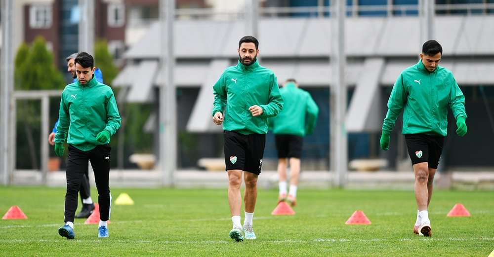Bursaspor, Karşıyaka maçı hazırlıklarını tamamladı